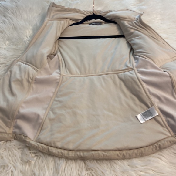 The North Face Women’s Jacket size XS excellent condition length 25” bust 30” - Picture 11 of 16